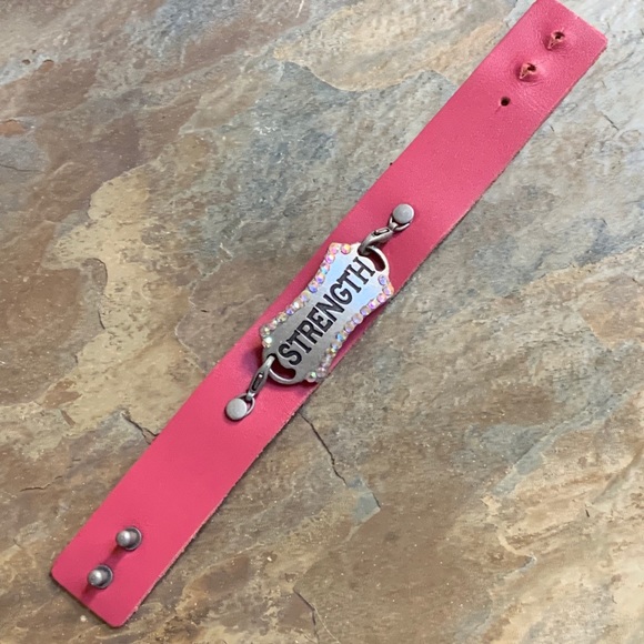 NWT Pink “Strength” Adjustable Cuff Bracelet - Picture 9 of 9